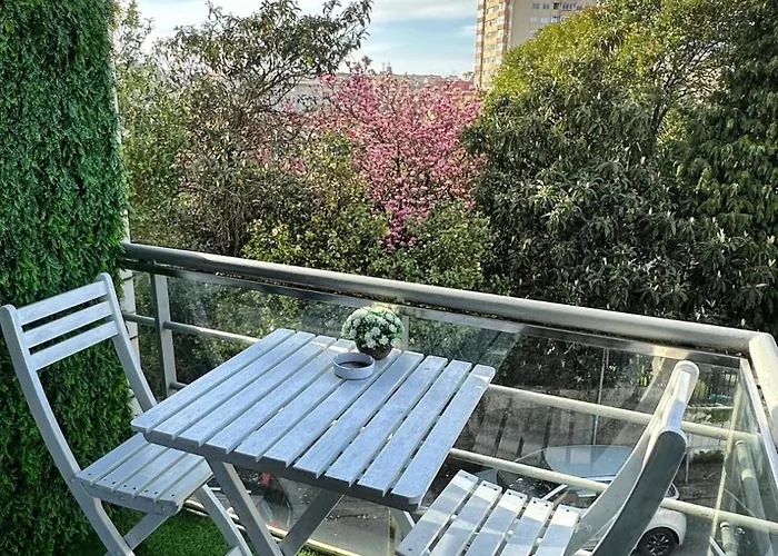 Modern Private With Balcony & Bathroom - King And Queen Beds Pensionat 3*