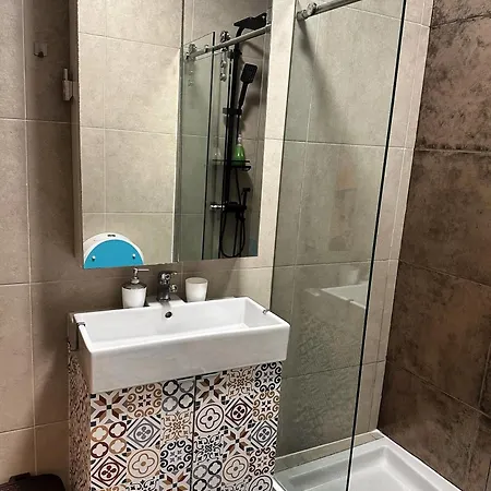 Affittacamere Modern Private With Balcony & Bathroom - King And Queen Beds Vila Nova de Gaia